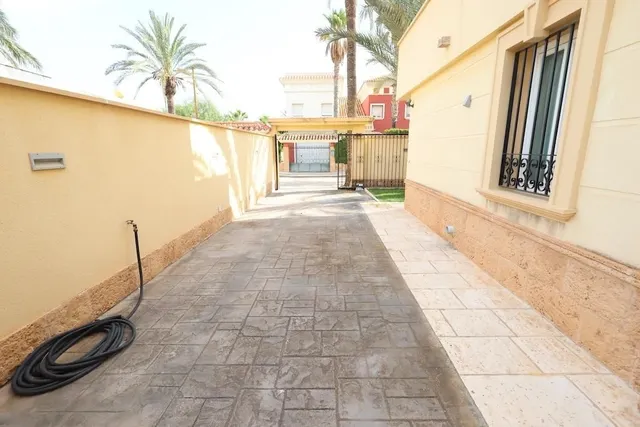 Villa 4 habitaciones 222m² en venta - Cabo Roig — 29