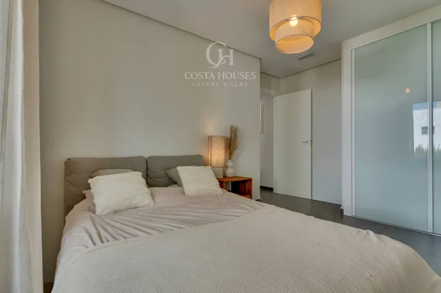 Villa aurena · arquitectura contemporanea, luz y calma mediterranea en javea — 34