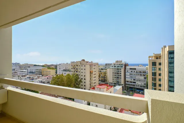 Amplio piso en el centro de Marbella – con vistas al mar y a - foto 4