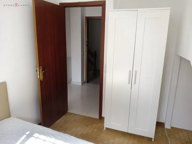 PISO EN ALQUILER EN RÚA ESPÍRITU SANTO, SANTIAGO — 8