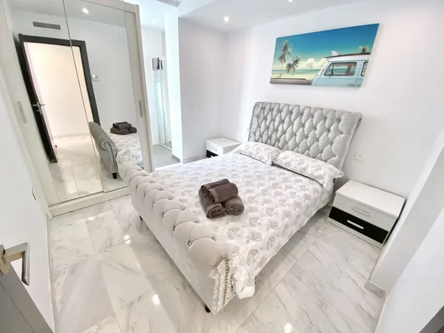 Chalet 6 habitaciones 286m² en venta - Centro — 24