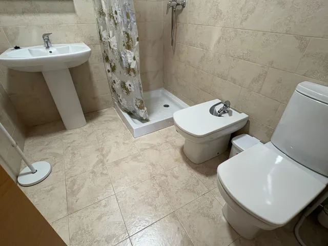 Se alquila piso seminuevo de 3 habitaciones y 2 baños!!! — 15