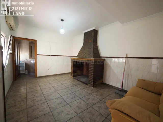 Amplia Casa en Tomelloso a Reformar por €120,000