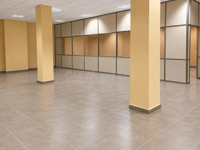 Local comercial en venta en Quart de Poblet — 3