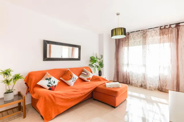PISO EN ALCANTARILLA — 38