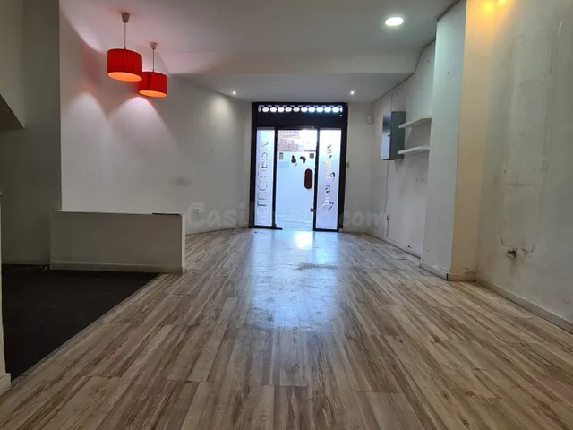 ALG284 - LOCAL COMERCIAL DE 41M2 EN LA PLAZA TRES MORERES DE - foto 2