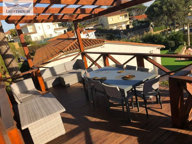 Casa familiar renovada con excelente ubicación. — 18
