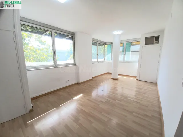 Oficina 113m² en venta - Centre - foto 2