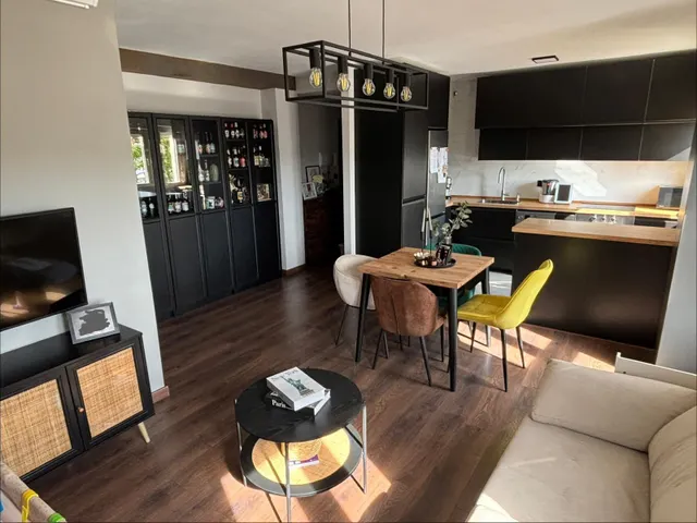 Piso Reformado en Chiclana de la Frontera - ¡Listo para Vivir! — 7