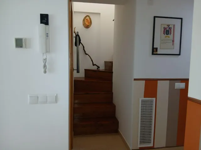Ático duplex con terraza, parking y piscina comunitaria — 9
