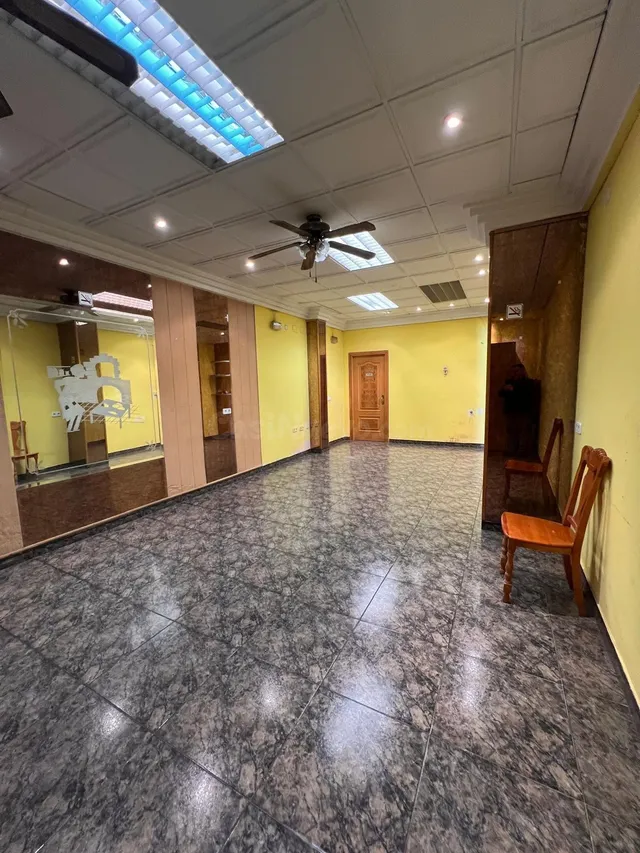 LOCAL COMERCIAL MUY AMPLIO CERCANO AL METRO
