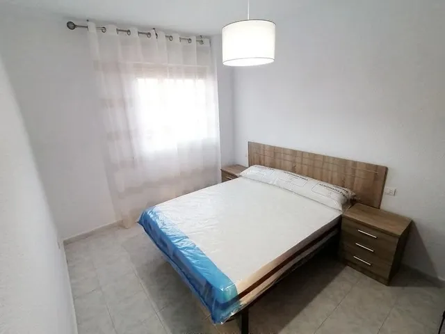 Piso de 4 Dormitorio y 2 Baños - Garaje coche y moto Opcional — 13
