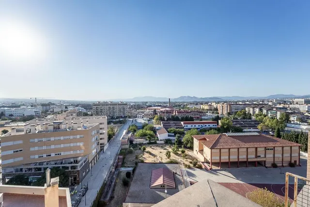 Ático dúplex en Campus de la Salud — 19