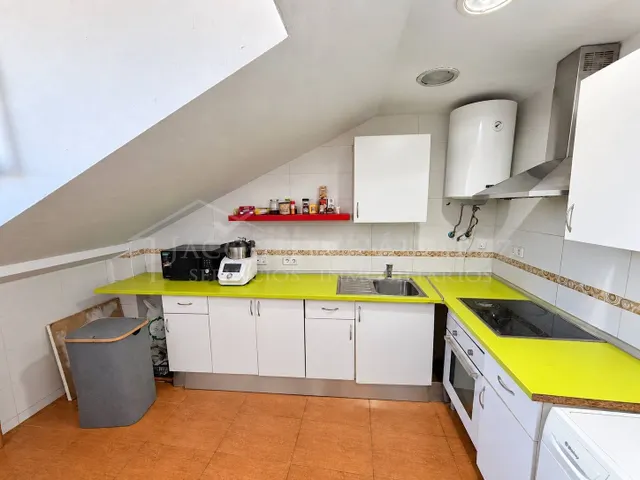 ATICO DE DOS habitación Y UN BAÑO EN LA estación - YELES - foto 4
