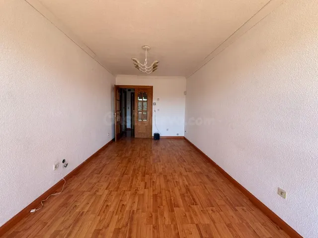 Piso luminoso de 94 m2 con amplia terraza y vistas despejada - foto 4