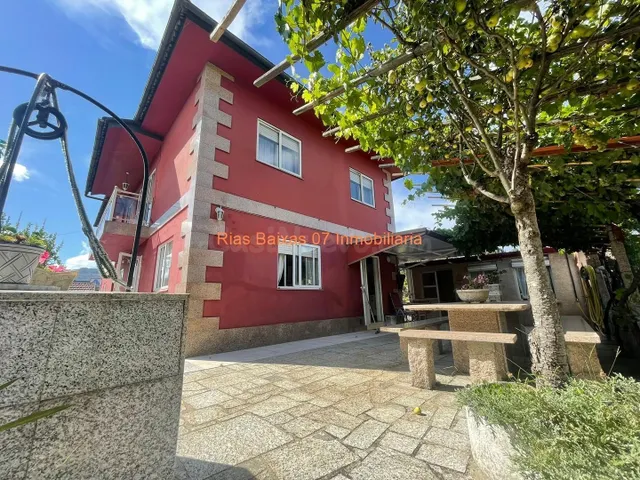 REF 4233 CASA IDEAL 2 FAMILIAS CON 6 DORM. PRÓXIMA A PORRIÑO
