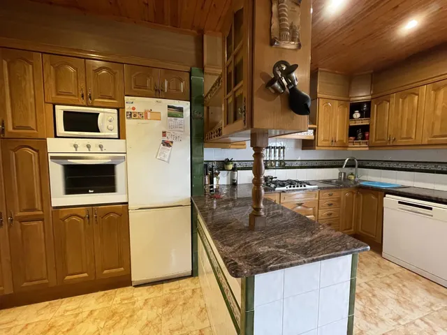 MASIA DE 4 habitaciones EN FONOLLOSA — 35