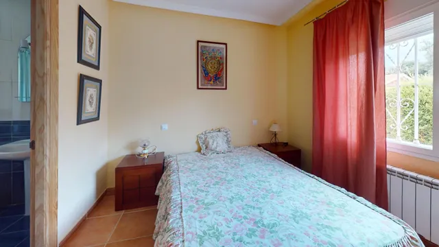 CHALET INDEPENDIENTE EN UNA PLANTA — 12