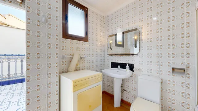 PRECIOSA Y ESPECTACULAR  CASA EN CHIVA  . OJO INVERSORES!!! — 42