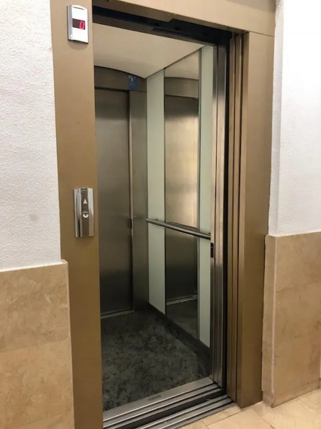 PISO DE 3  DORMITORIOS CON PISCINA Y TERRAZA — 12