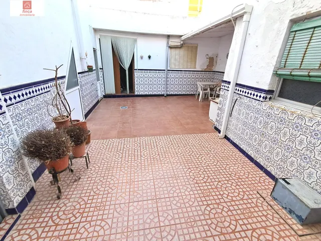 Venta Puebla de la Calzada zona centro vivienda de planta baja de esquina con garaje — 19