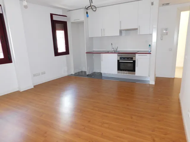 Piso en planta baja de 1 Dormitorio con Garaje y Trastero — 5