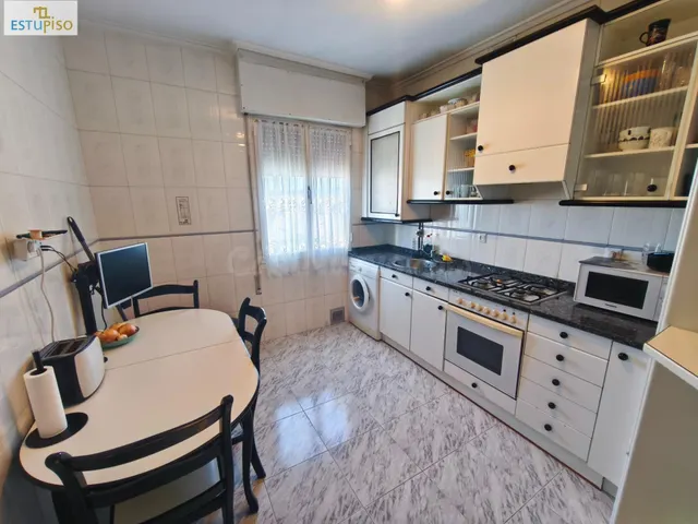 FANTASTICA OPORTUNIDAD 8º PISO 92m2 en AVENIDA GASTEIZ esq.  - foto 3