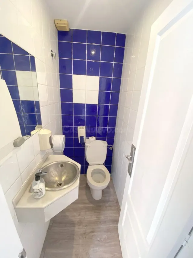 Local comercial 76m² en venta - Casco Antiguo - foto 5