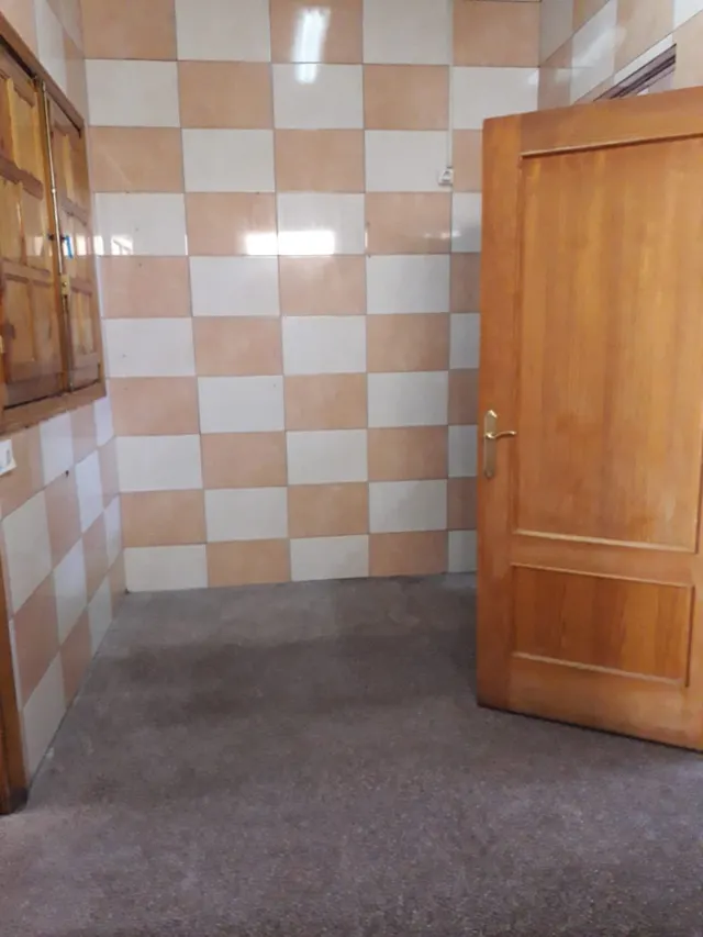 Se vende o alquila local comercial — 6