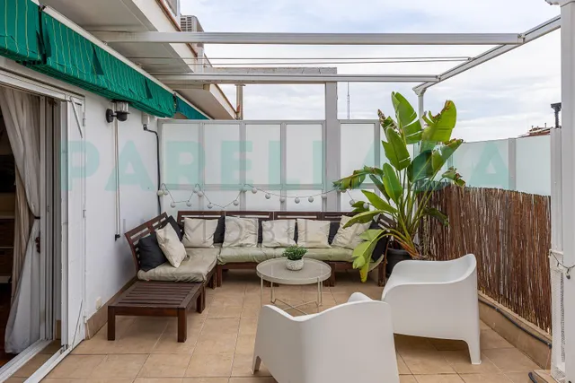 Ático exclusivo con dos terrazas y vistas al mar en el centro de Badalona — 10