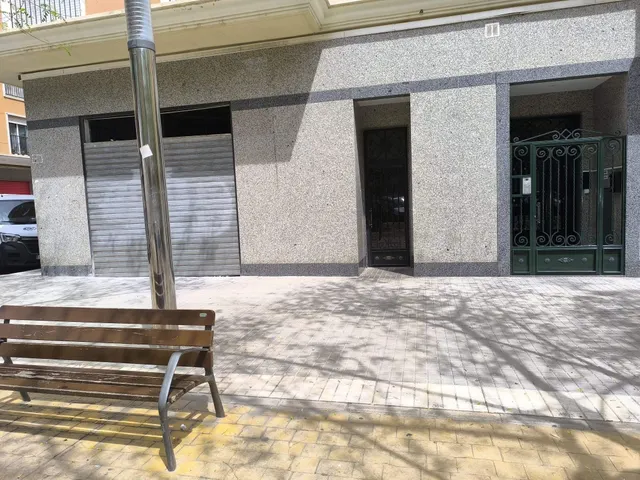 LOCAL para poner tu NEGOCIO o con posibilidad de CAMBIO DE USO. — 6