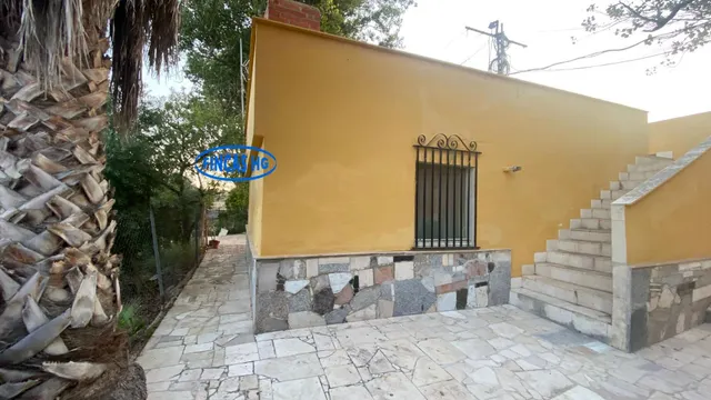 Típica casa tradicional de campo situada sobre terreno URBANO!  de 3900m2 — 15
