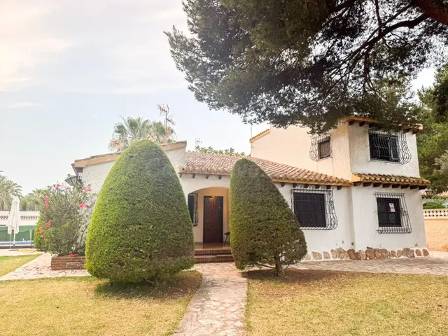 Magnífica villa (174 m2) construido en 1979 en 808 m2 parcel - foto 4