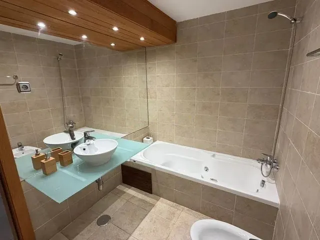 MAGNIFICO ATICO 3 DORMITORIOS CON VISTAS EN BENALMADENA — 11