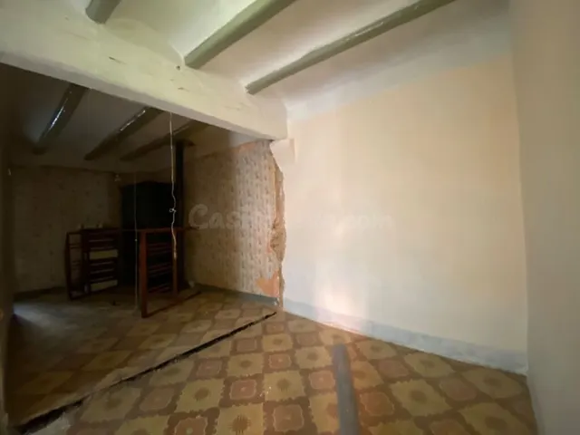 Casa esquinera con estructura reformada en Freginals — 7