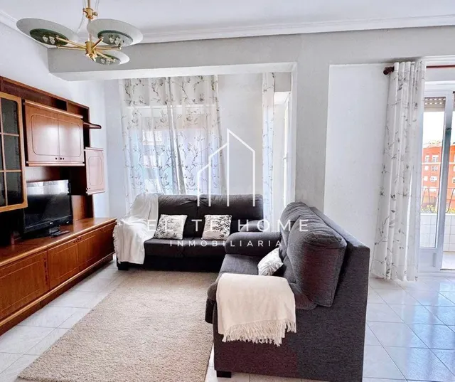 PISO DE 3 habitaciones JUNTO AL CORTE INGLÉS - foto 2