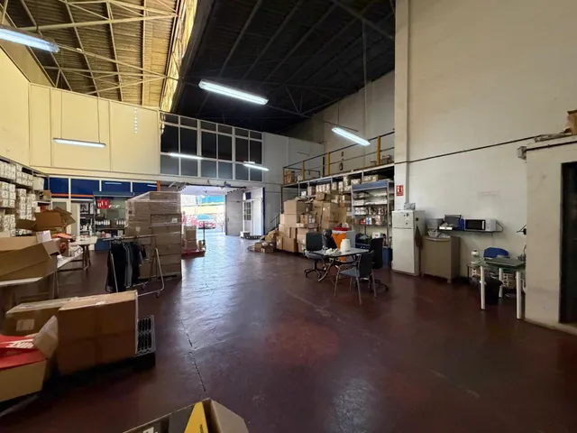 Amplia Nave Industrial en Chamberí