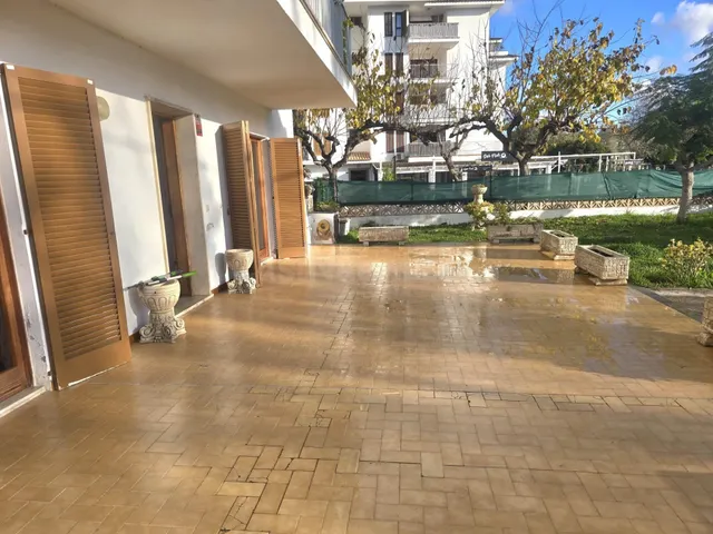 SE ALQUILA CON OPCION A COMPRA DUPLEX A 50 MTS DE LA PLAYA — 2