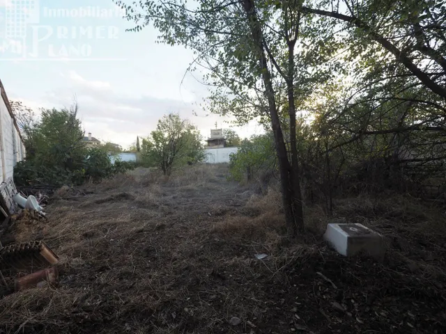 *SOLAR EN ESQUINA, CON 1.530m2 DE SUELO* — 9