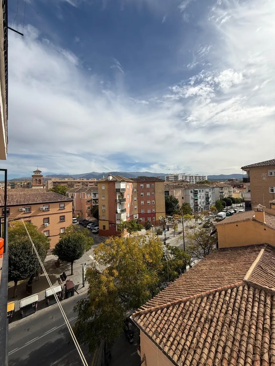 Piso reformado de 3 dormitorios en alquiler de temporada – Zaidín