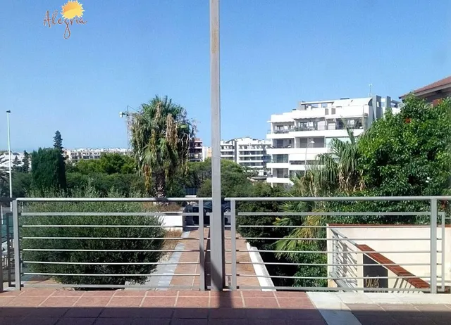 Local comercial 77 m2 con terraza 25 m2 – Los Dolses, Orihue - foto 2