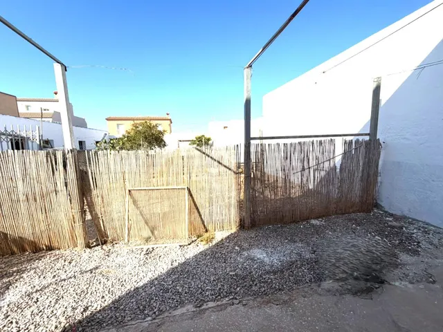 CASA DE PUEBLO CON GRAN PARCELA DE 636 m2, GARAJE Y MUCHAS POSIBILIDADES EN LAS NORIAS, EL EJIDO — 29