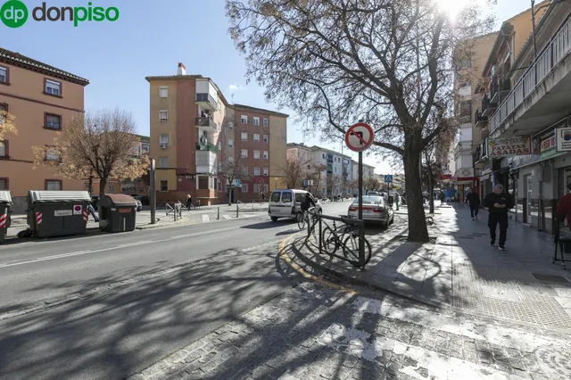 Piso para reformar junto a Avenida Dílar — 21