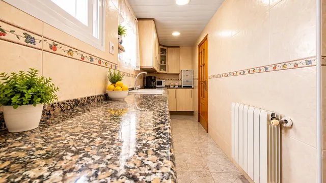 Fantástico ático exterior de 3 habitaciones con gran balcón en la zona de Sol i Padris — 10