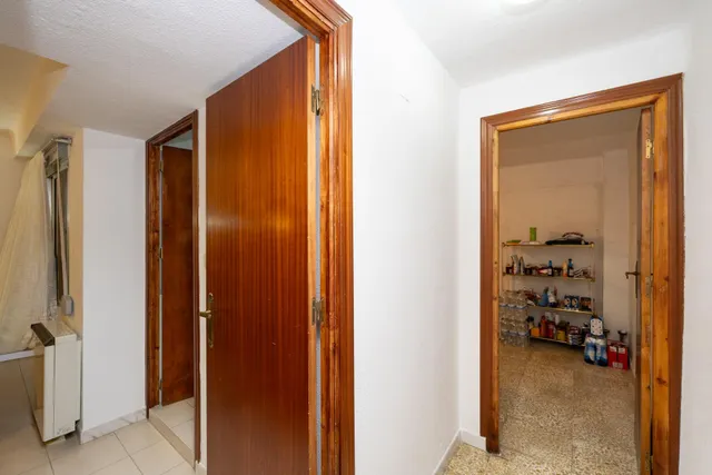 Casa de 5 plantas con 6 dormitorios, terrazas y vistas en Lanjarón – Granada — 50
