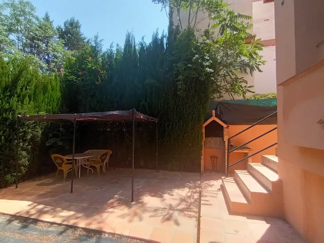 VILLA DE LOS CIPRESES - Exclusiva villa independiente con piscina privada en Villas Blancas (Albolote – Granada) — 7