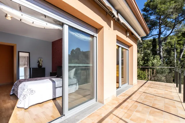 Espectacular Casa en Castellar del Vallès — 42