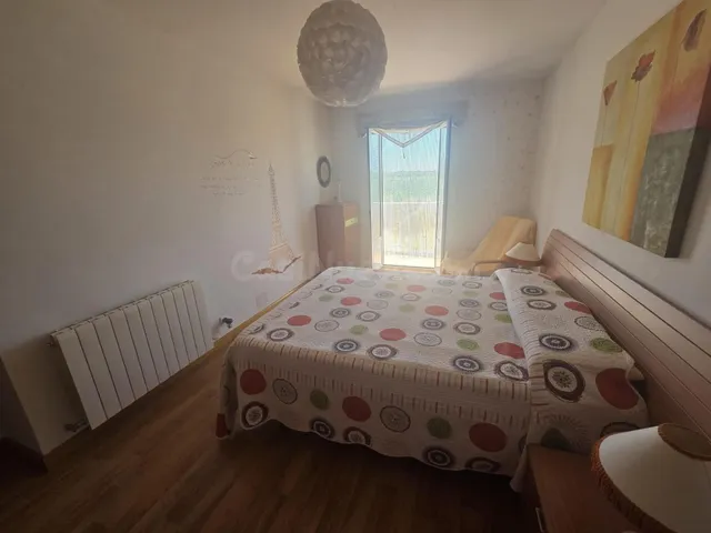 Se vende chalet adosado en Benamariel, en urbanización con p - foto 4