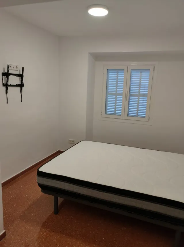 Piso grande reformado en Avenidas — 9