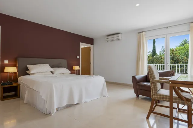 Chalet 7 habitaciones 472m² en venta - Guadiaro — 41